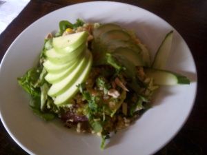 Quinoa and green apple salad
