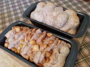 Apple pie yeast bread
