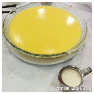 Mango pudding with evaporated milk