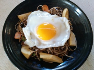 Sesame soba topped with fried egg