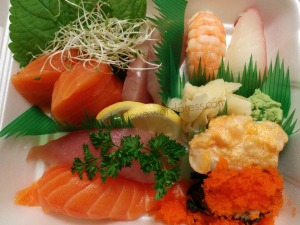 Sashimi and nigiri sushi combo