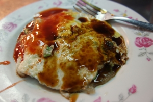 Oyster pancakes with sweet sauce