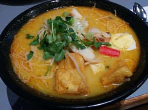 Seafood laksa noodle soup 