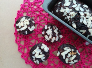 chocolate almond cupcakes